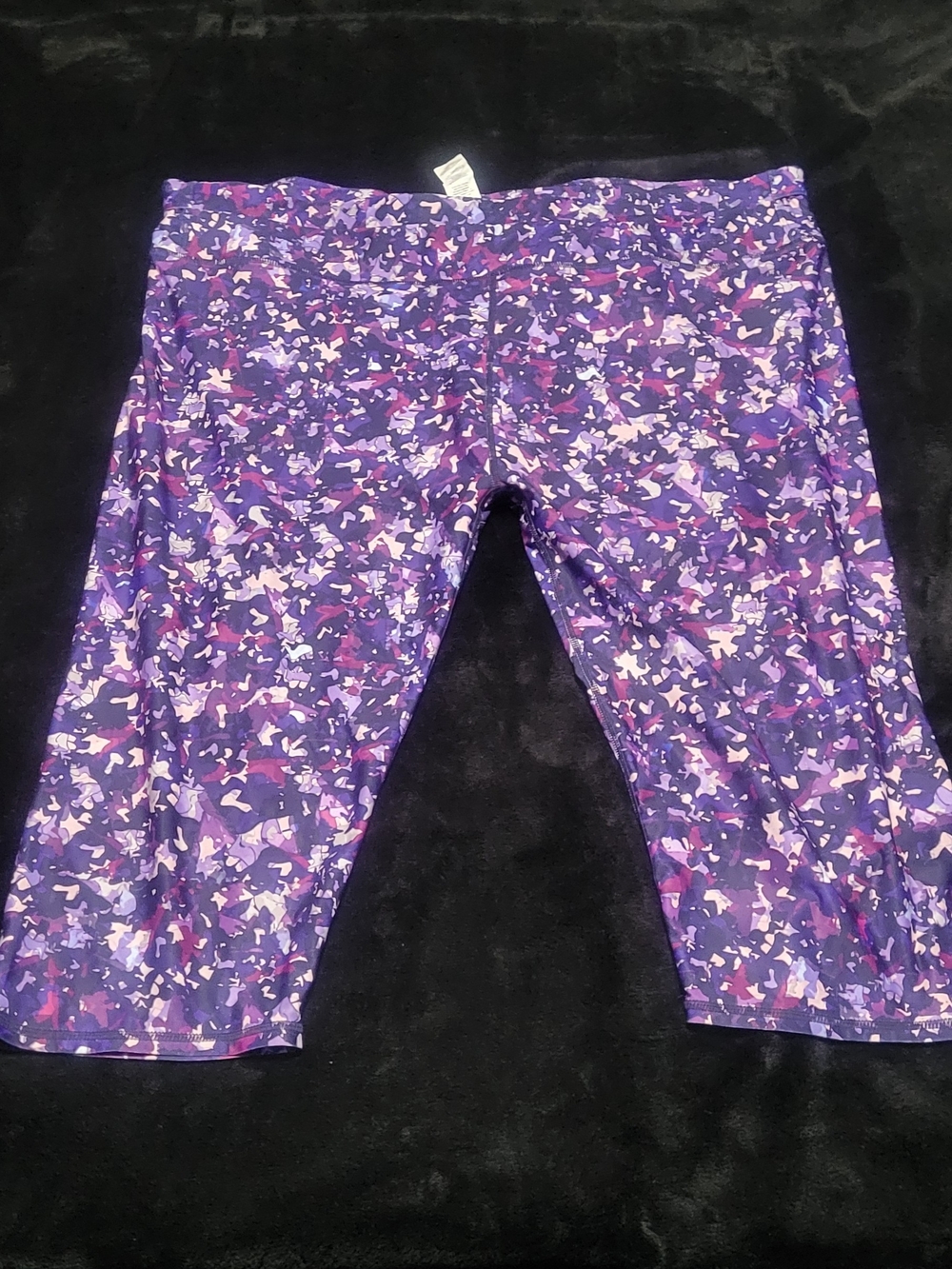 Fabletics Purple Multi-Print Capris - Picture 1 of 2
